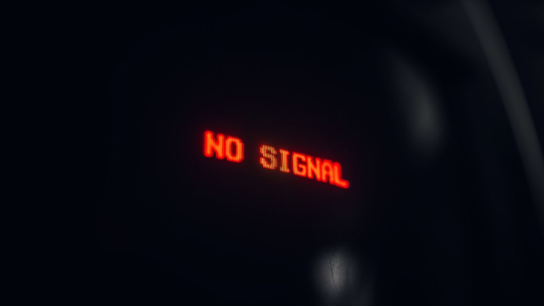 black screen with red writing showing 'no signal', google ad manager outage